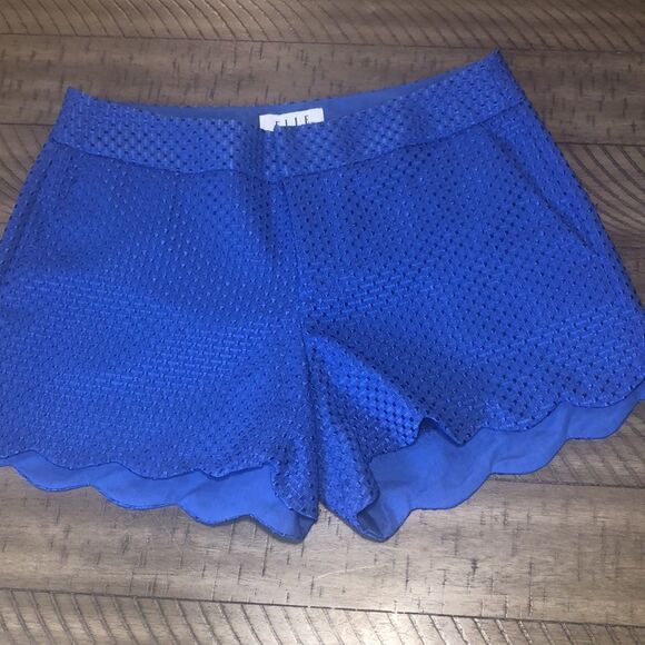 Romantic Date Shorts Textured Sexy Scallop Hem 4 pockets for 💄 🪪  💵 💳 VACAY - Picture 1 of 13